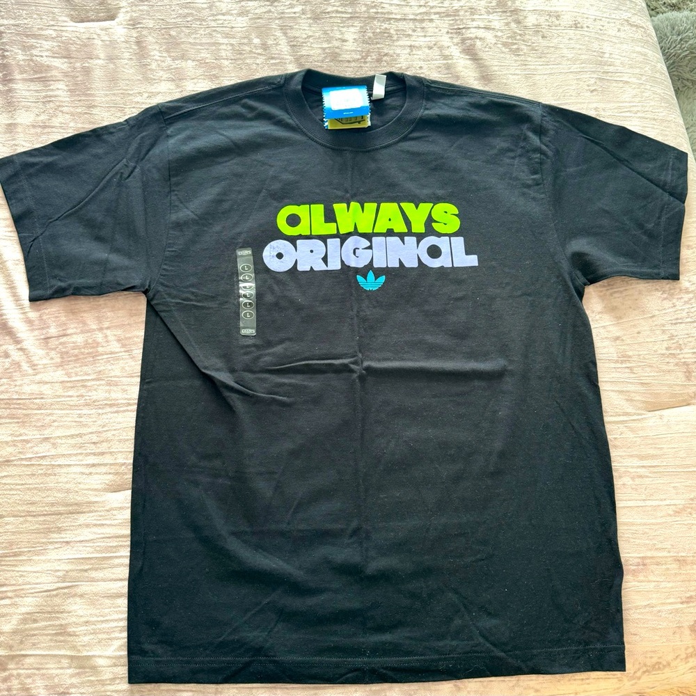 Adidas Unisex T-shirt